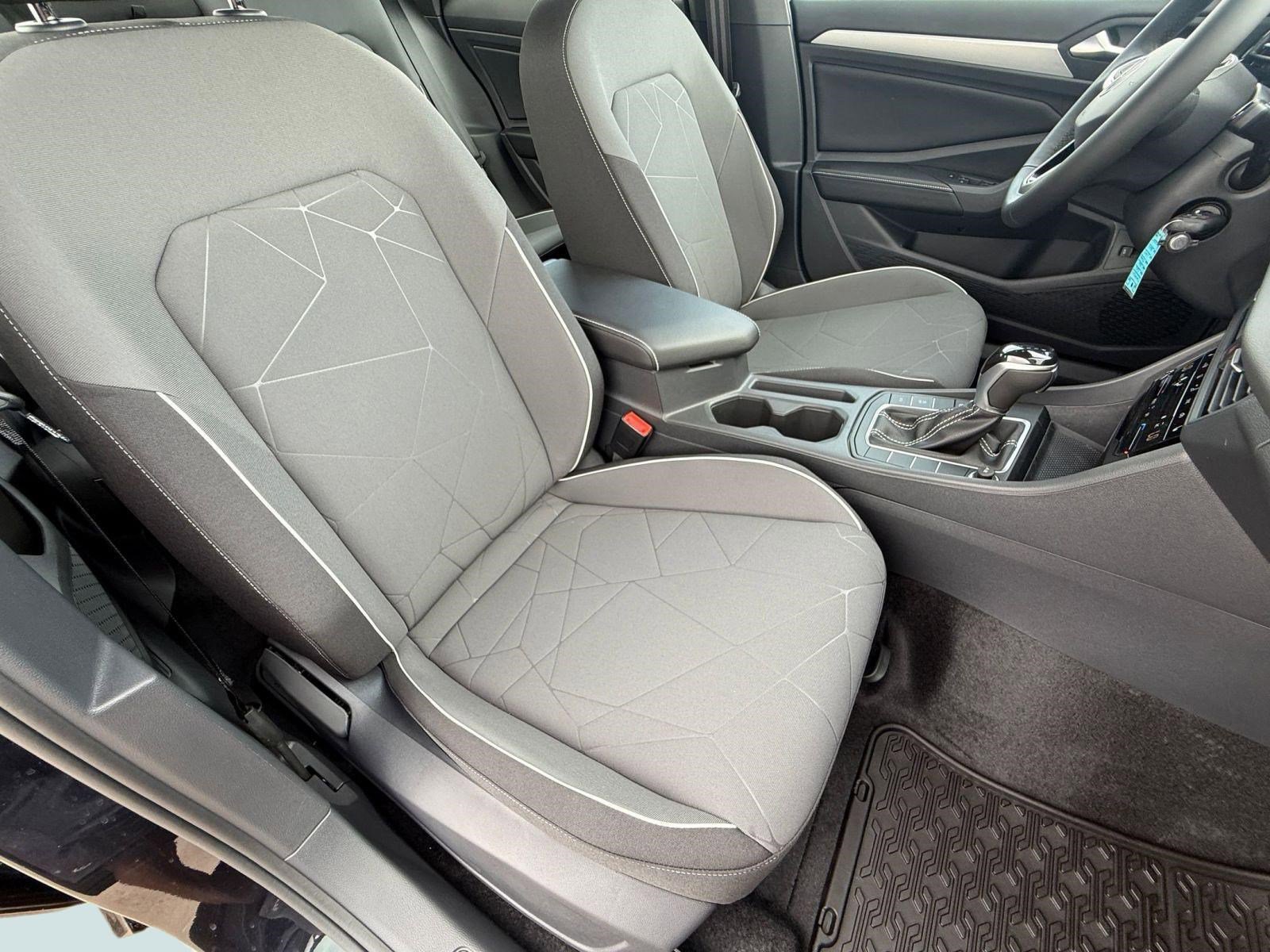 New 2026 Volkswagen Jetta Sport FWD image 17