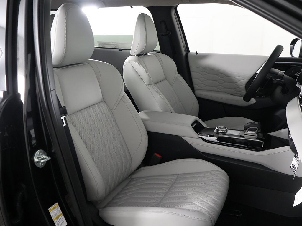 New 2025 Mitsubishi Outlander SEL image 36