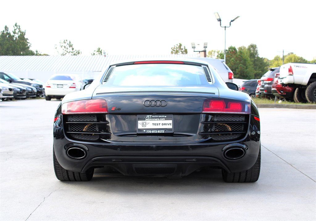 Used 2010 Audi R8 V10 image 6