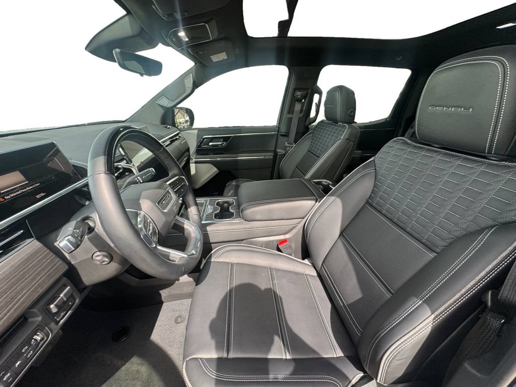 Used 2025 GMC Sierra EV Denali AWD/4WD image 10
