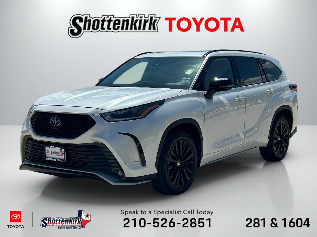 Used 2023 Toyota Highlander XSE