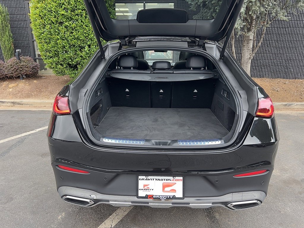 Used 2025 Mercedes-Benz GLC 300 4MATIC w/ AMG Line image 16