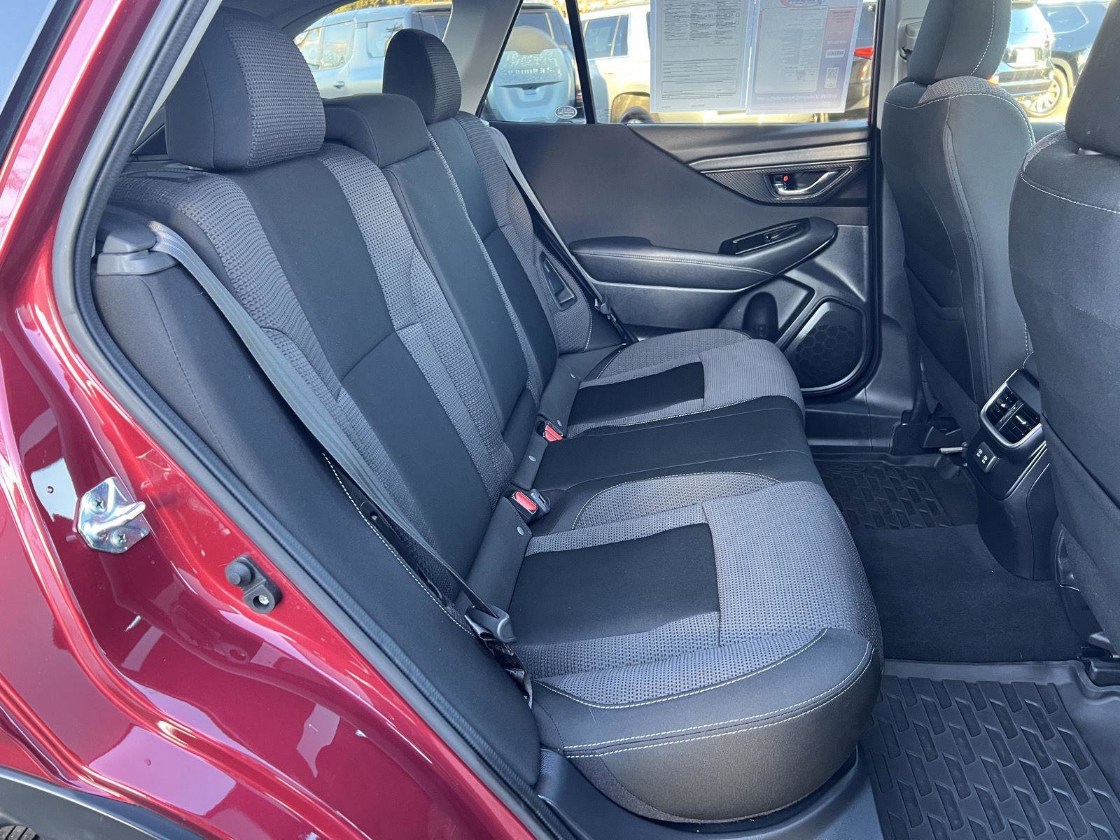 Used 2022 Subaru Outback Premium image 17