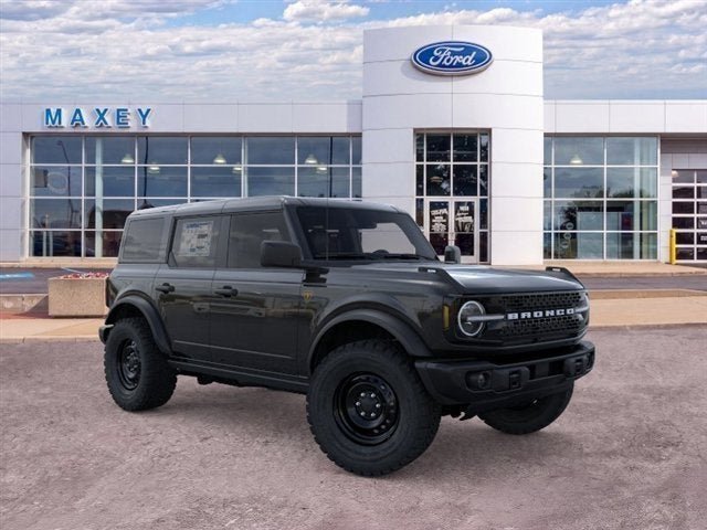 New 2026 Ford Bronco Badlands w/ Black Appearance Package AWD/4WD image 7