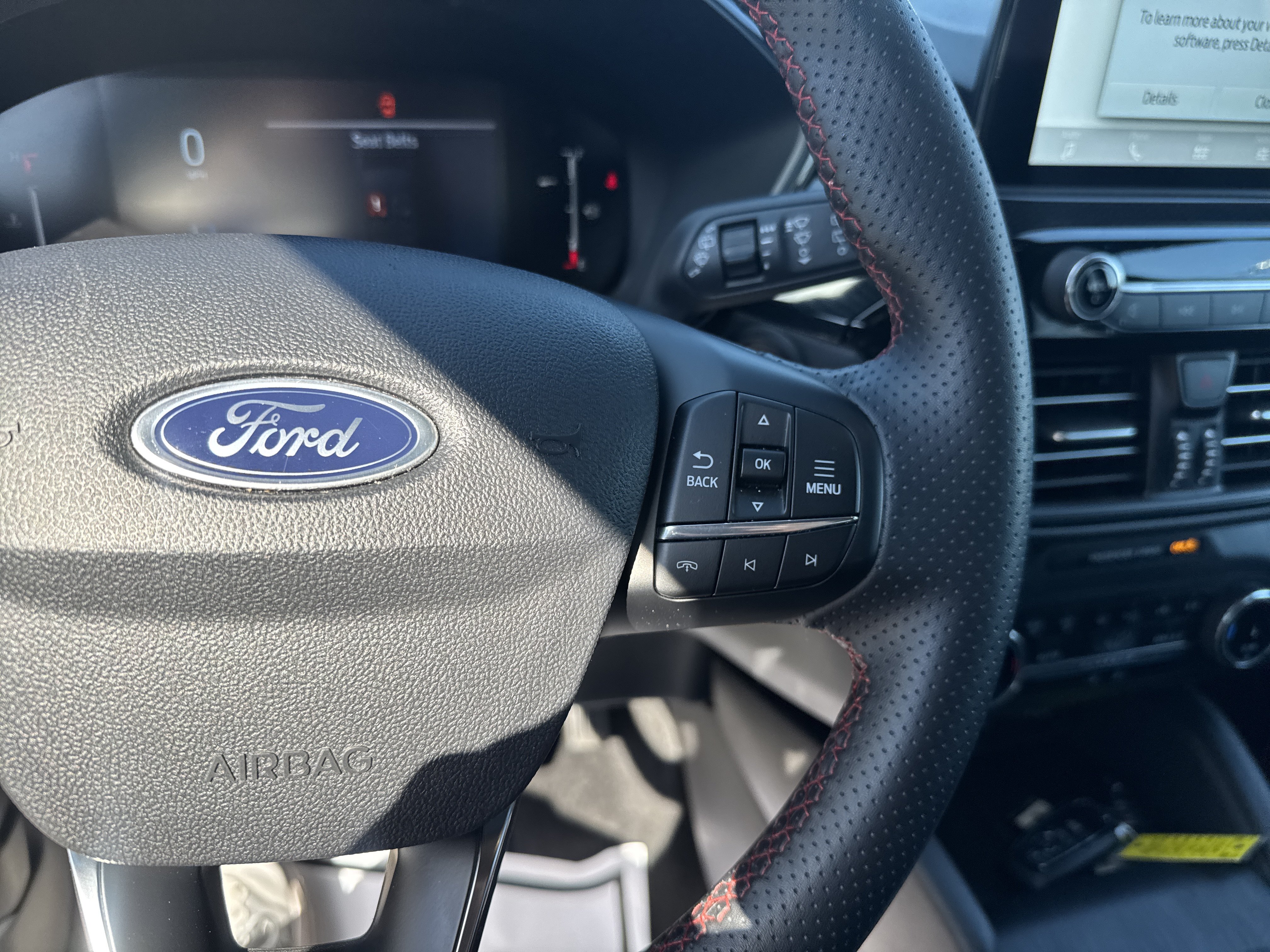 Used 2025 Ford Escape ST-Line AWD/4WD image 20