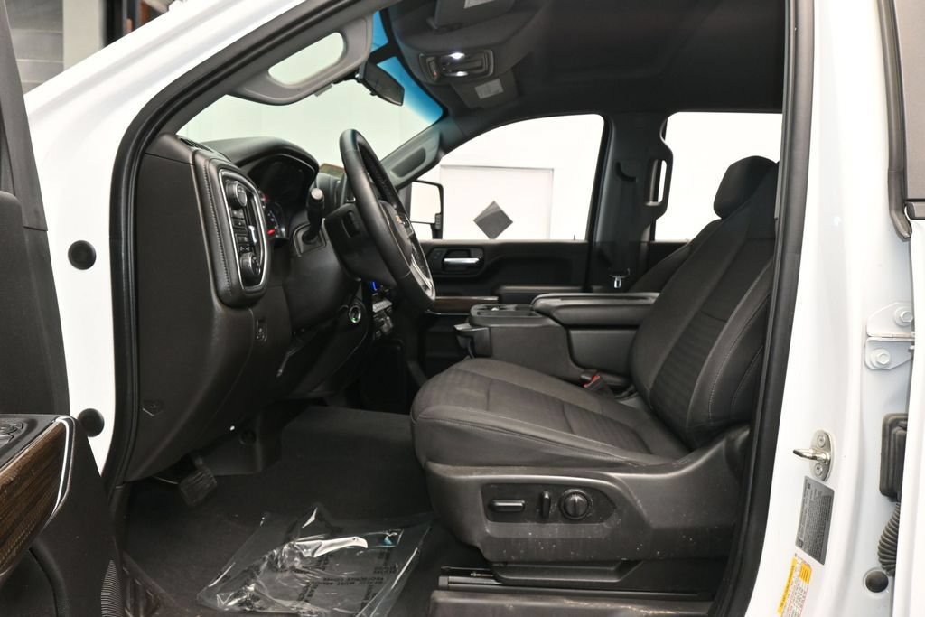 Used 2022 Chevrolet Silverado 2500 LT w/ Convenience Package AWD/4WD image 11