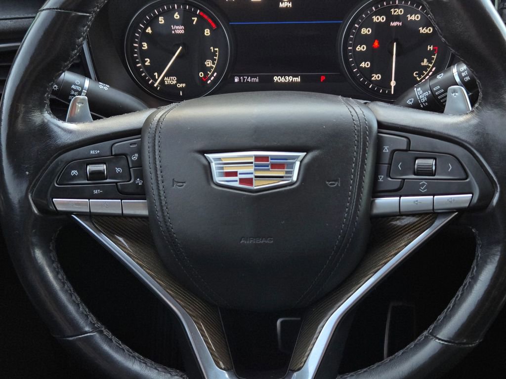 Used 2021 Cadillac XT6 Sport w/ LPO, ONYX Package image 17