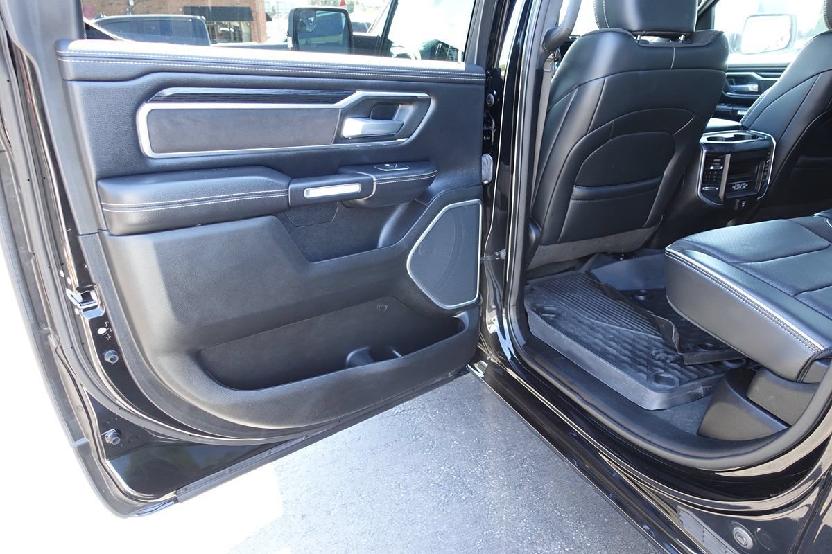 Used 2023 RAM 1500 Laramie AWD/4WD image 22