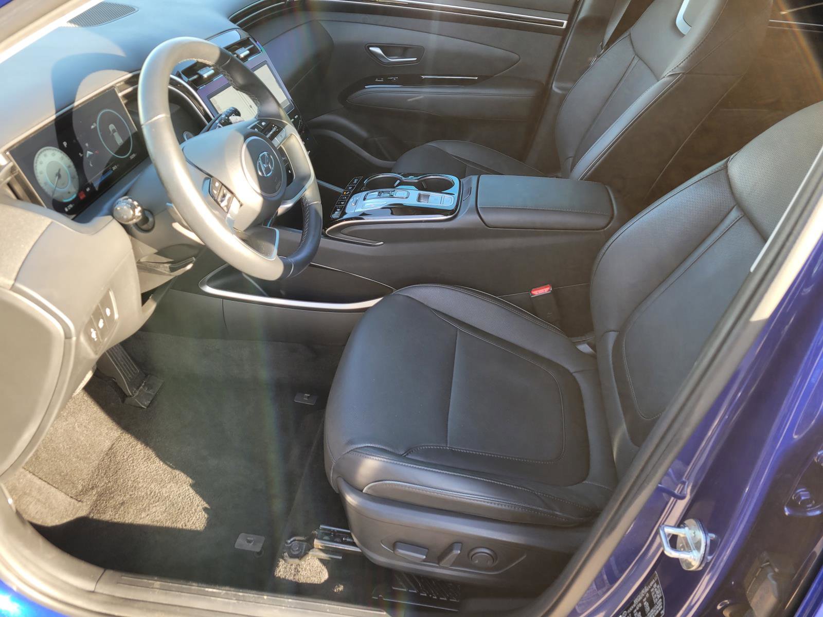 Used 2023 Hyundai Tucson Limited image 3