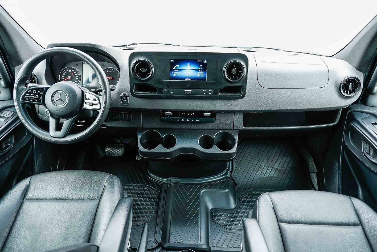 Used 2023 Mercedes-Benz Sprinter 144 Cargo image 10