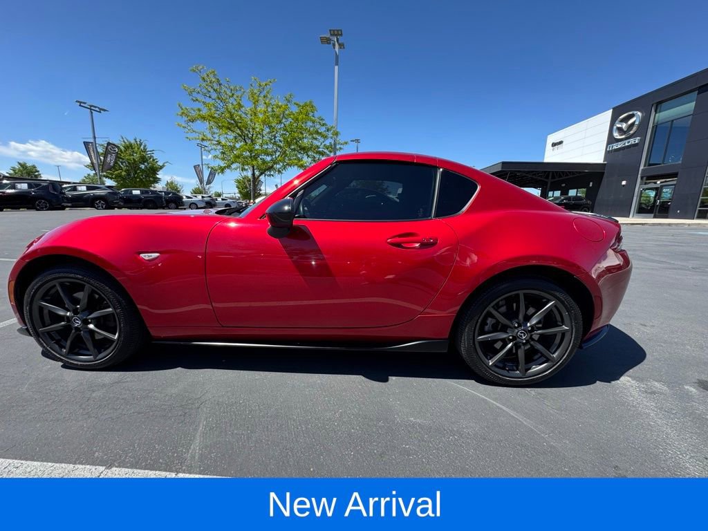 Used 2017 MAZDA MX-5 Miata RF Club w/ Appearance Package RWD image 3