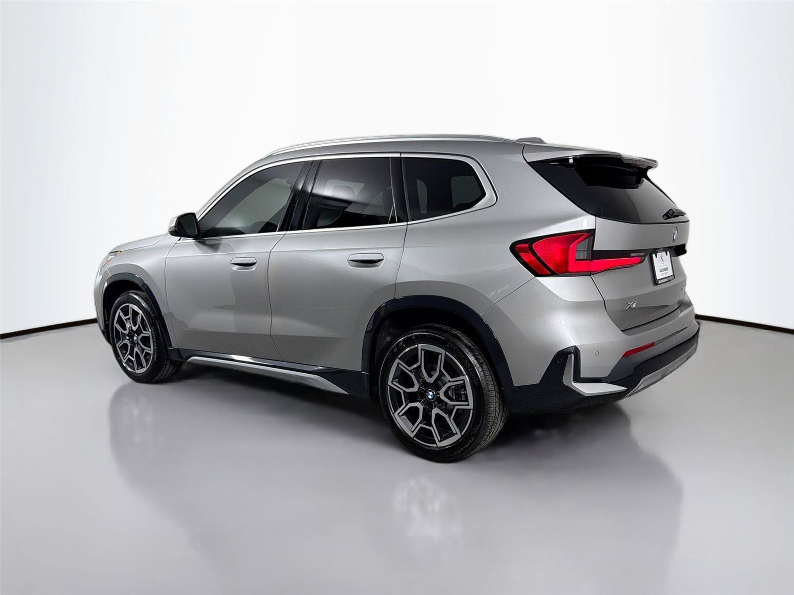New 2026 BMW X1 xDrive28i w/ Technology Package AWD/4WD image 14