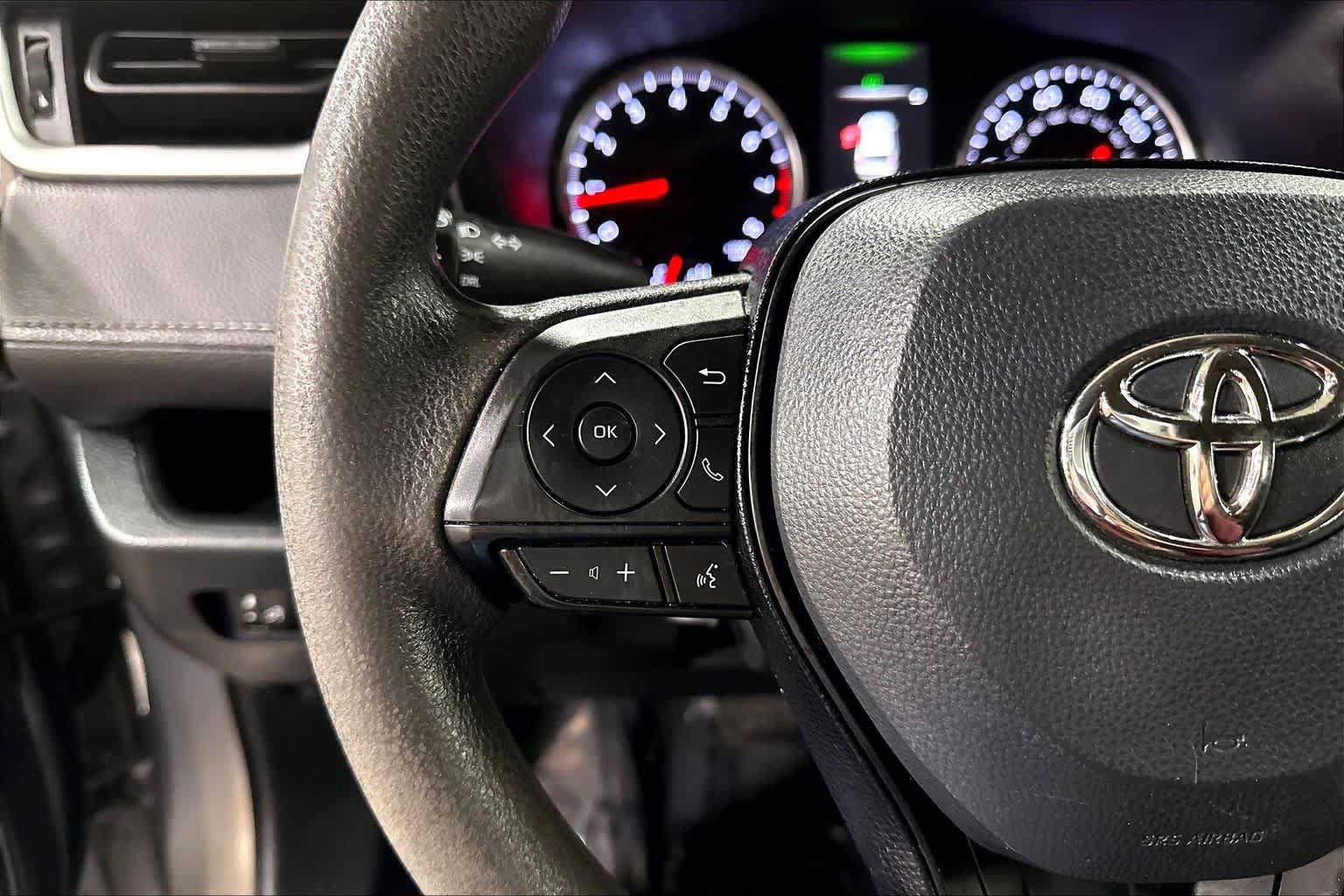 Certified 2021 Toyota RAV4 LE FWD image 23