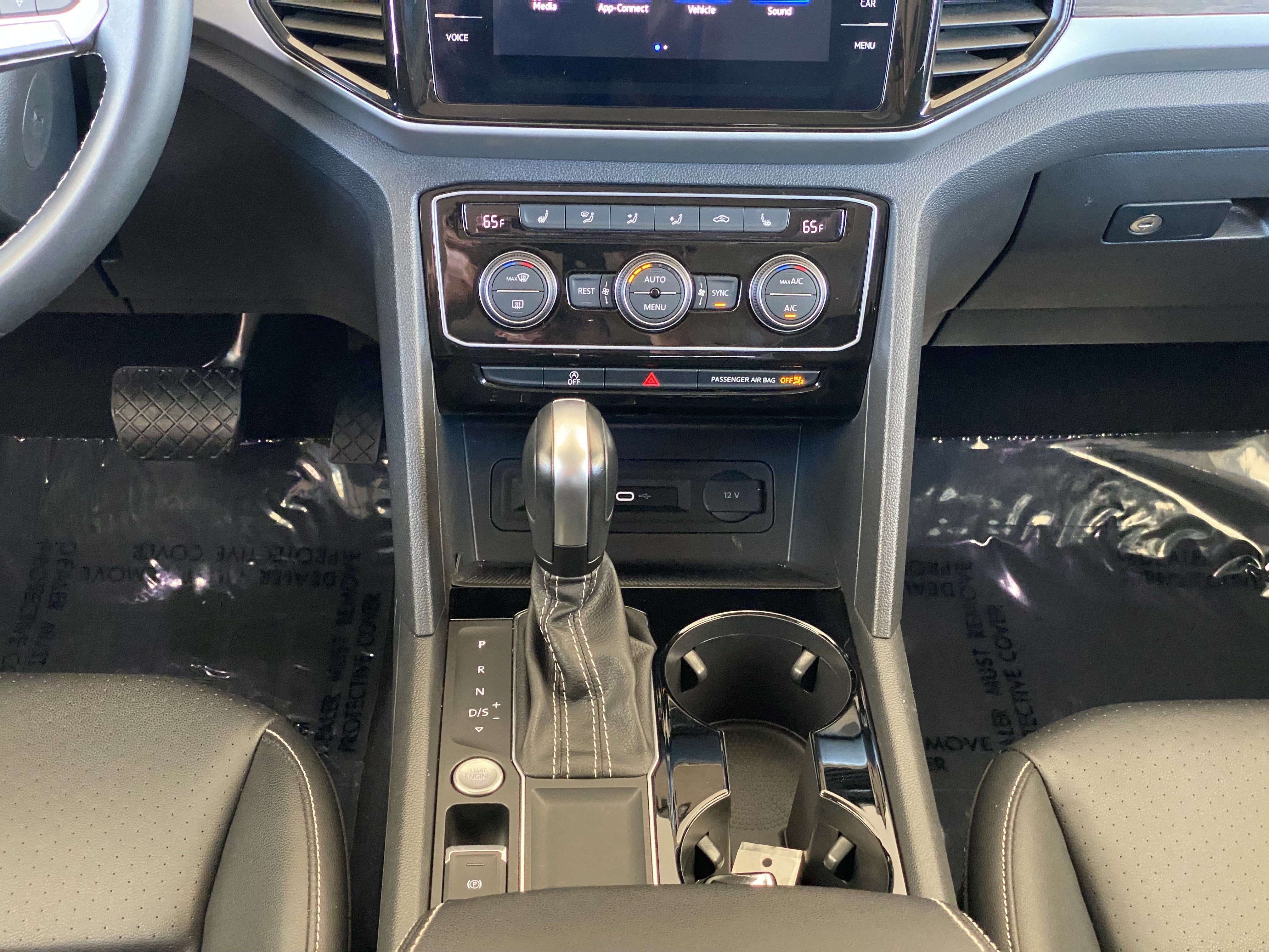 Certified 2023 Volkswagen Atlas SE w/ Panoramic Sunroof Package FWD image 8