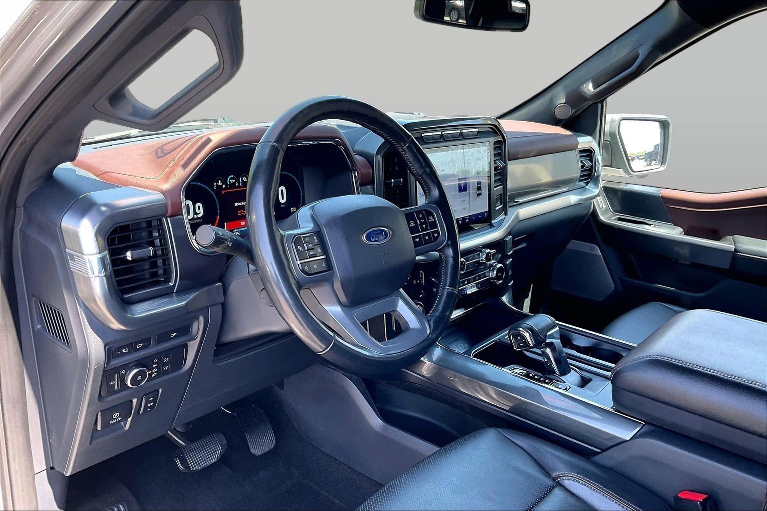 Used 2022 Ford F150 Lariat w/ Equipment Group 502A High AWD/4WD image 13