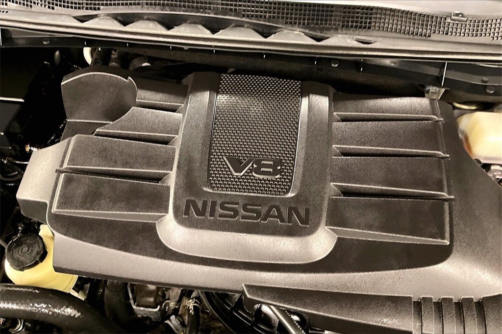 Used 2023 Nissan Titan PRO-4X image 31