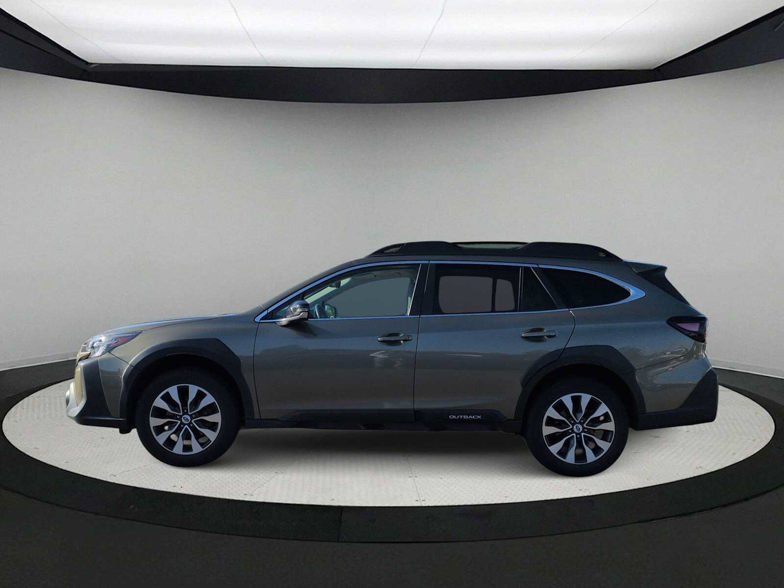 Used 2024 Subaru Outback Limited XT AWD/4WD image 5