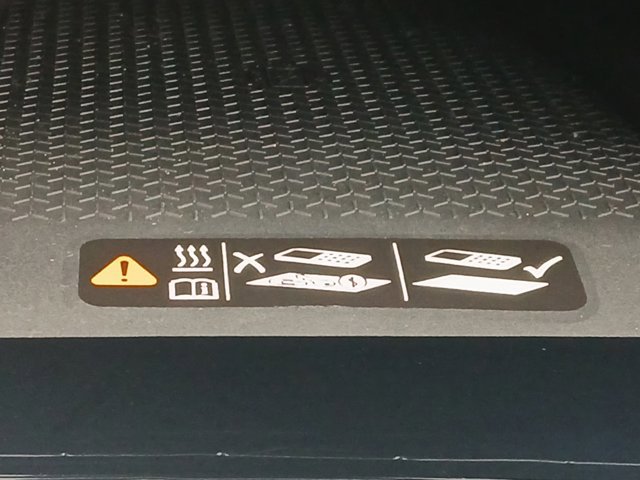 New 2026 Chevrolet Traverse High Country w/ LPO, Floor Liner Package AWD/4WD image 17