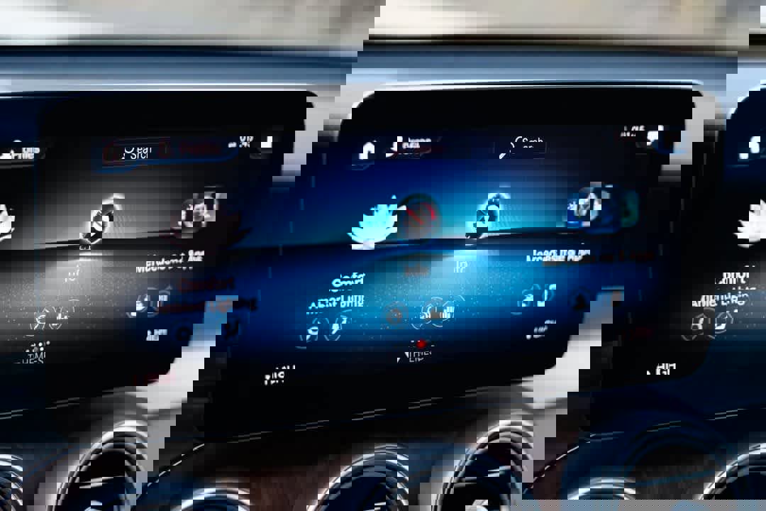 Used 2022 Mercedes-Benz GLC 300 4MATIC image 23