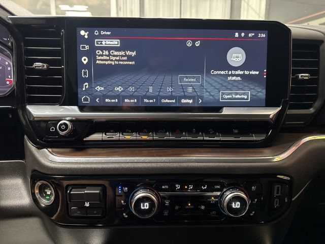 Used 2024 GMC Sierra 1500 SLT w/ SLT Premium Plus Package AWD/4WD image 10