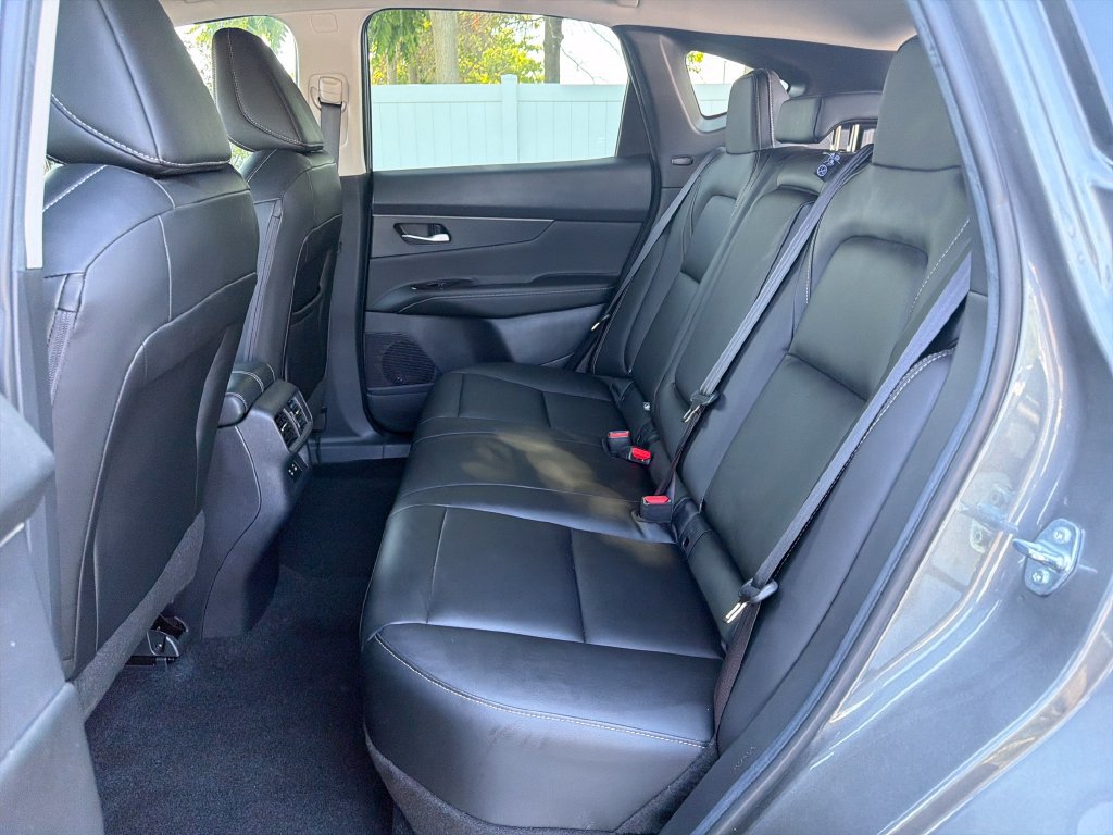 Certified 2025 Nissan Murano SV FWD image 25