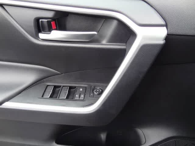 Certified 2025 Toyota RAV4 XLE FWD image 15