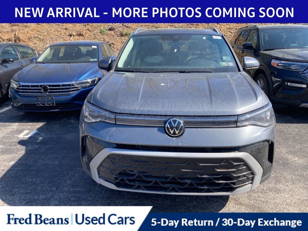 Used 2025 Volkswagen Taos SEL w/ Black Wheel Plus Package AWD/4WD image 2