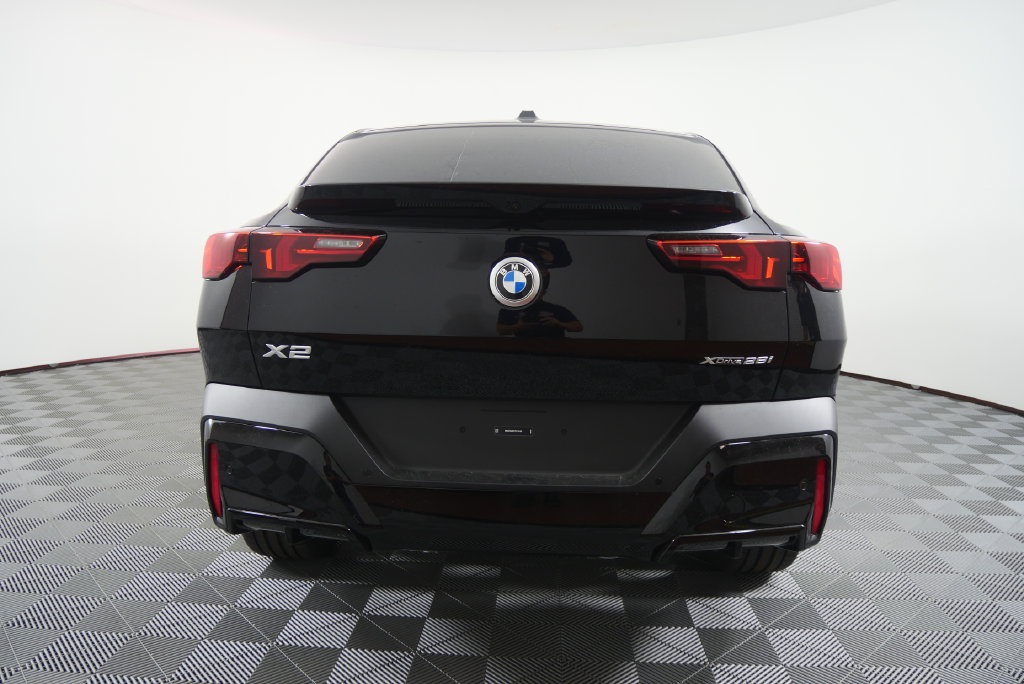 New 2026 BMW X2 xDrive28i w/ Technology Package AWD/4WD image 5