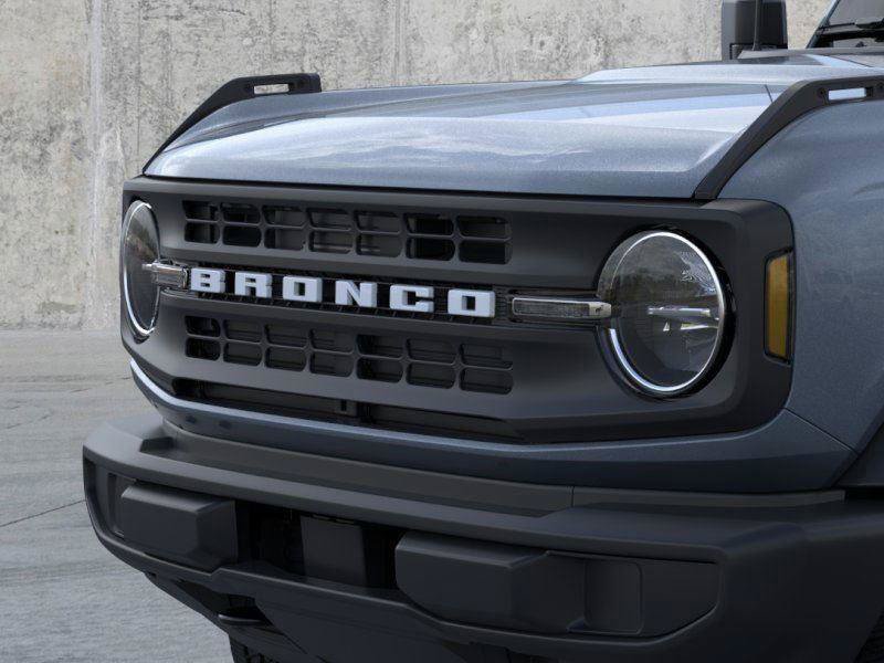 New 2025 Ford Bronco 4-Door AWD/4WD image 19