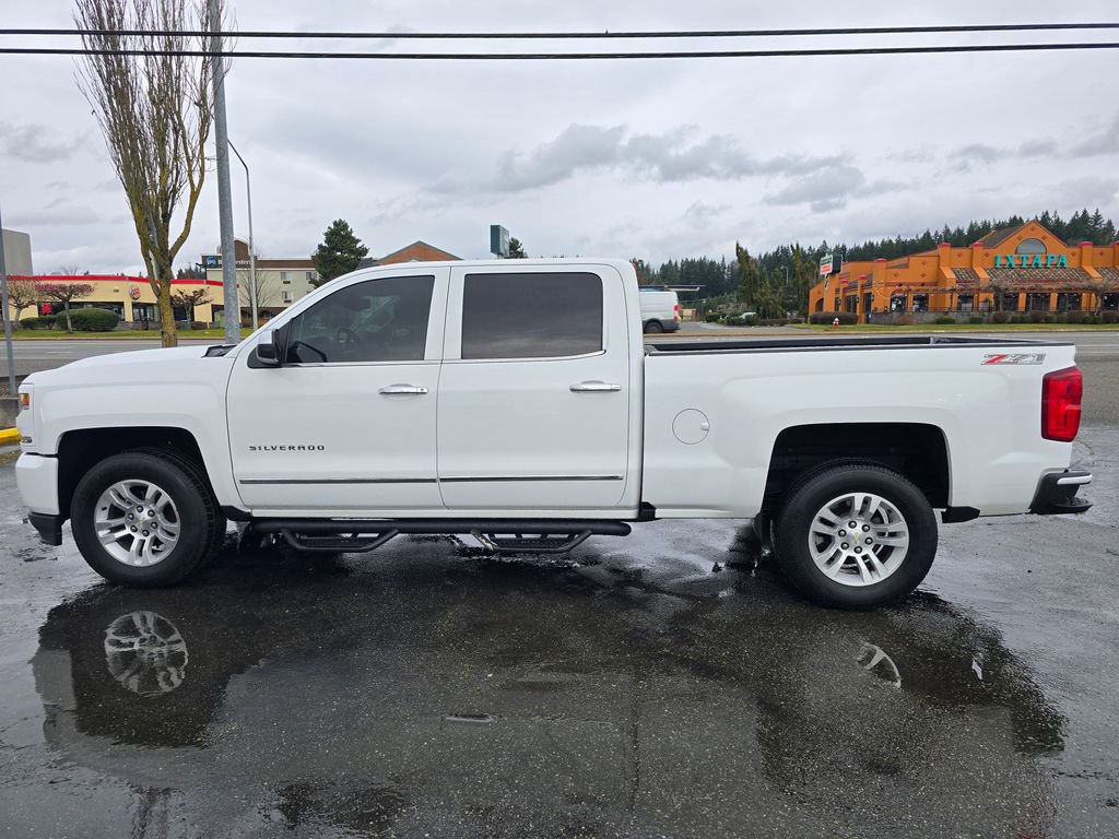 Used 2016 Chevrolet Silverado 1500 LTZ Z71 w/ LTZ Plus Package image 4