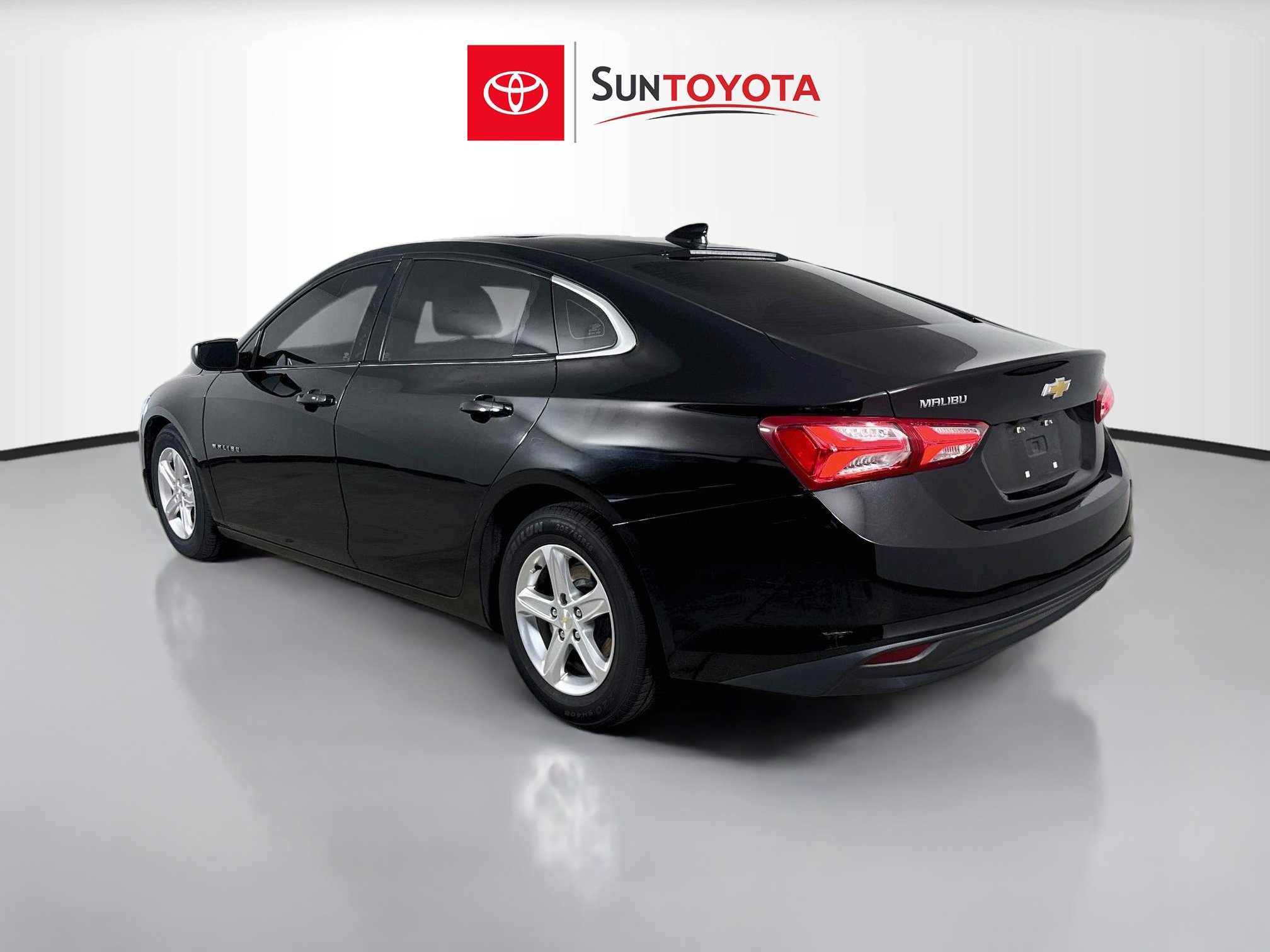 Used 2022 Chevrolet Malibu LT FWD image 28