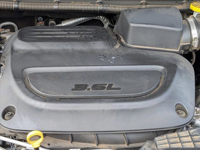 Used 2022 Chrysler Pacifica Touring-L image 23