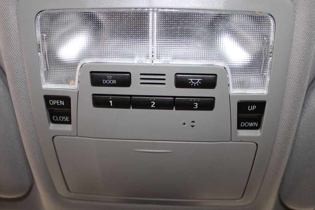 Used 2017 Toyota Highlander XLE image 52