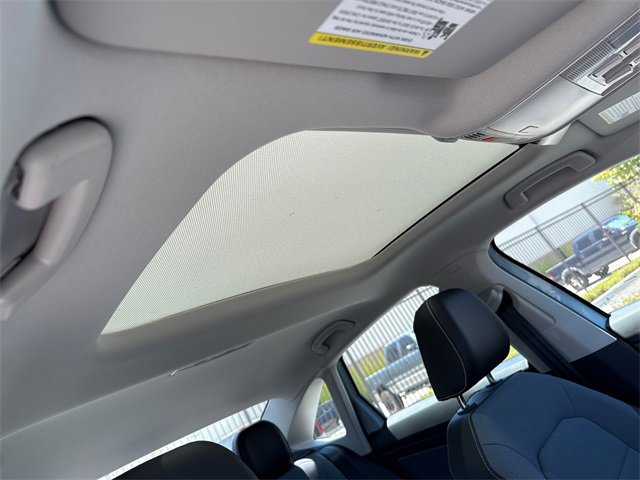 New 2025 Volkswagen Jetta SE image 20