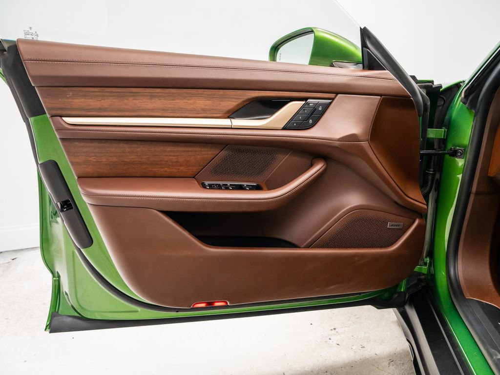 Used 2022 Porsche Taycan Turbo S image 24