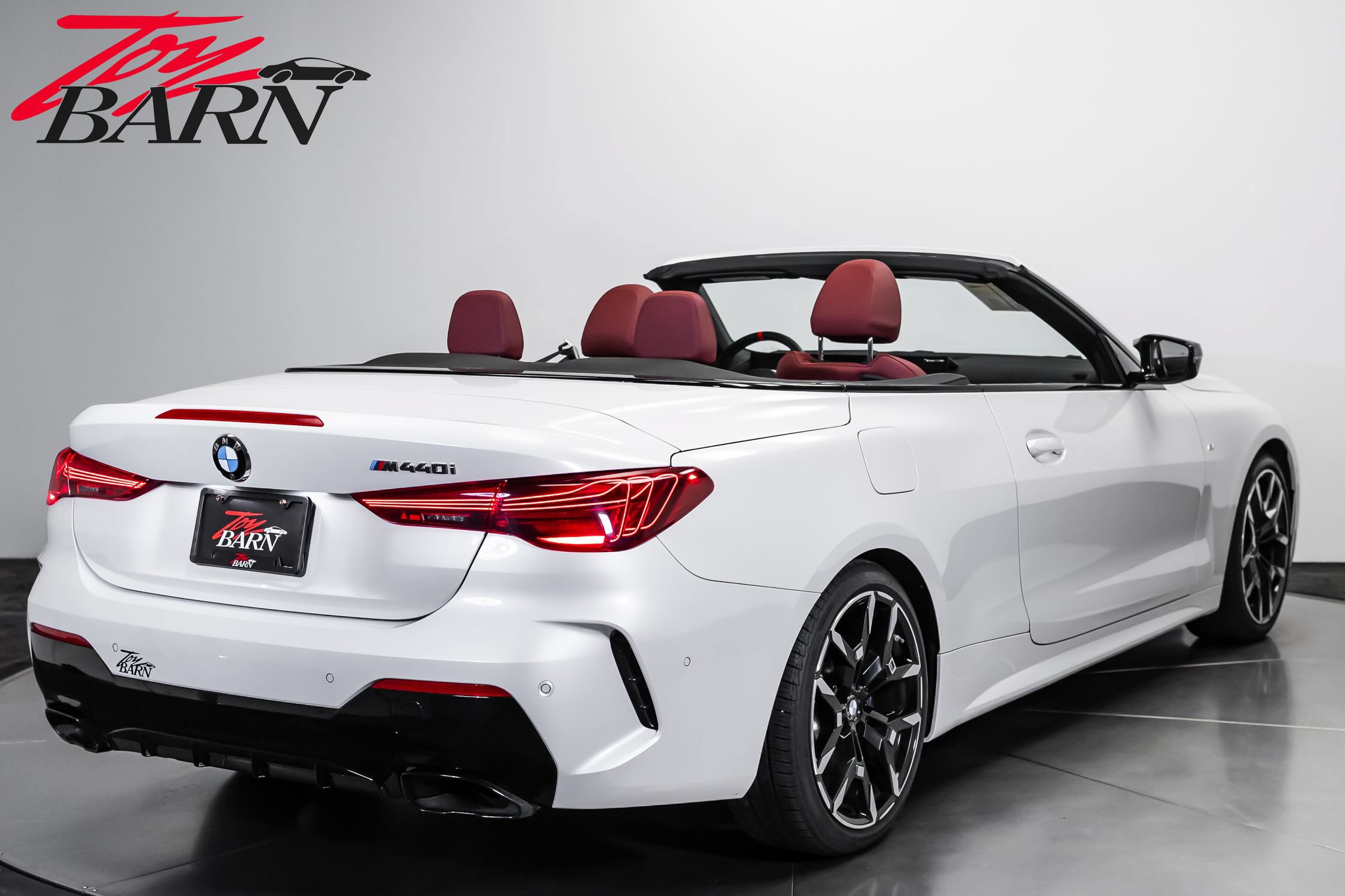 Used 2025 BMW M440i Convertible RWD image 5