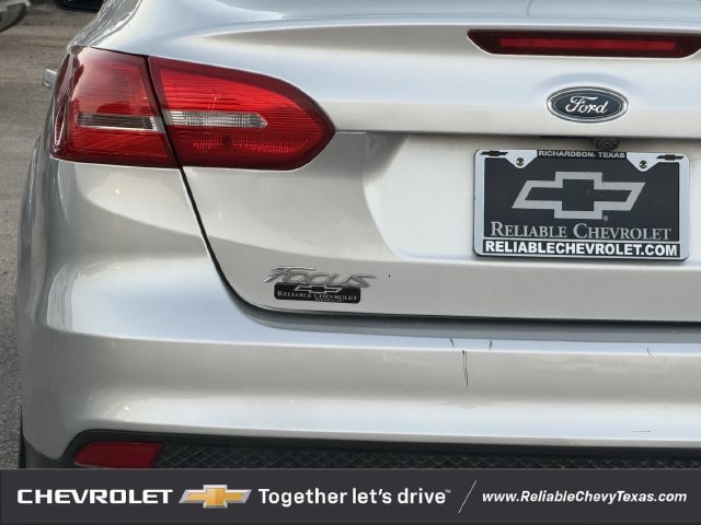 Used 2017 Ford Focus SE FWD image 7