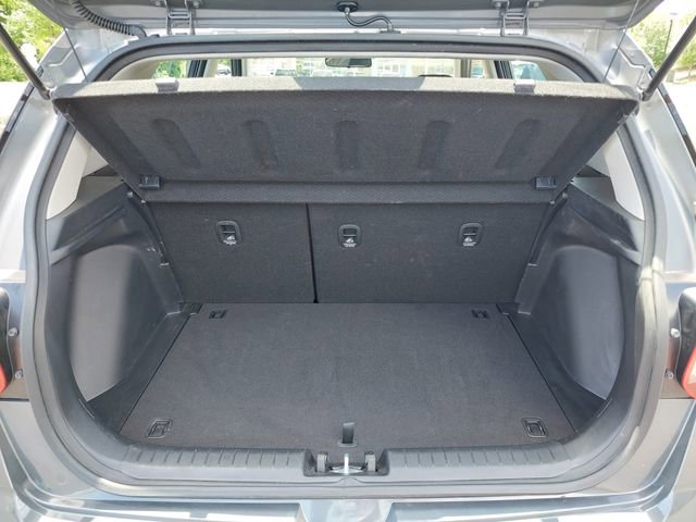 Used 2025 Hyundai Venue SEL FWD image 9