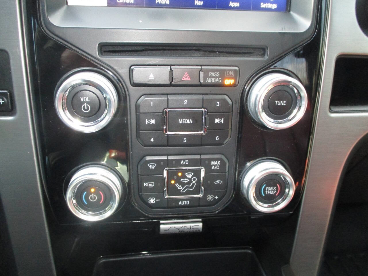 Used 2013 Ford F150 Limited image 24
