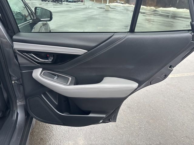 Used 2022 Subaru Outback Limited image 14