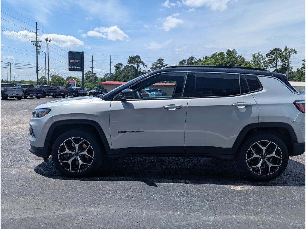 Used 2025 Jeep Compass Limited AWD/4WD image 6
