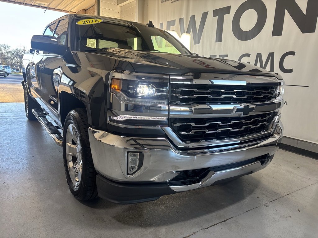 Used 2018 Chevrolet Silverado 1500 LTZ image 37