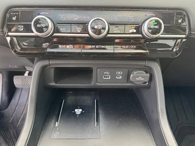 Used 2025 Honda Pilot Touring image 16