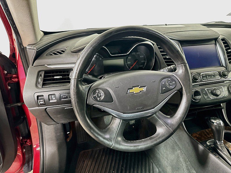 Used 2014 Chevrolet Impala LT w/ Convenience Package FWD image 12