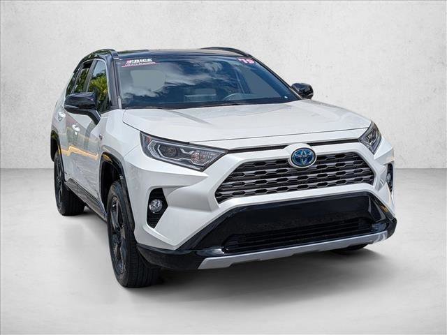 Used 2019 Toyota RAV4 XSE image 3