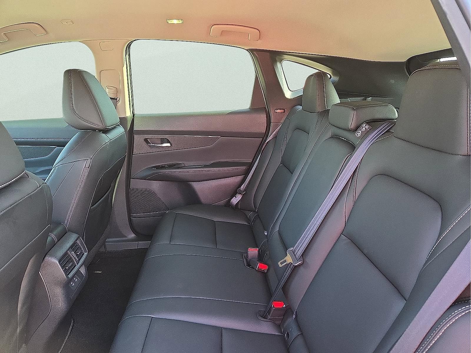 Used 2025 Nissan Murano SV AWD/4WD image 10