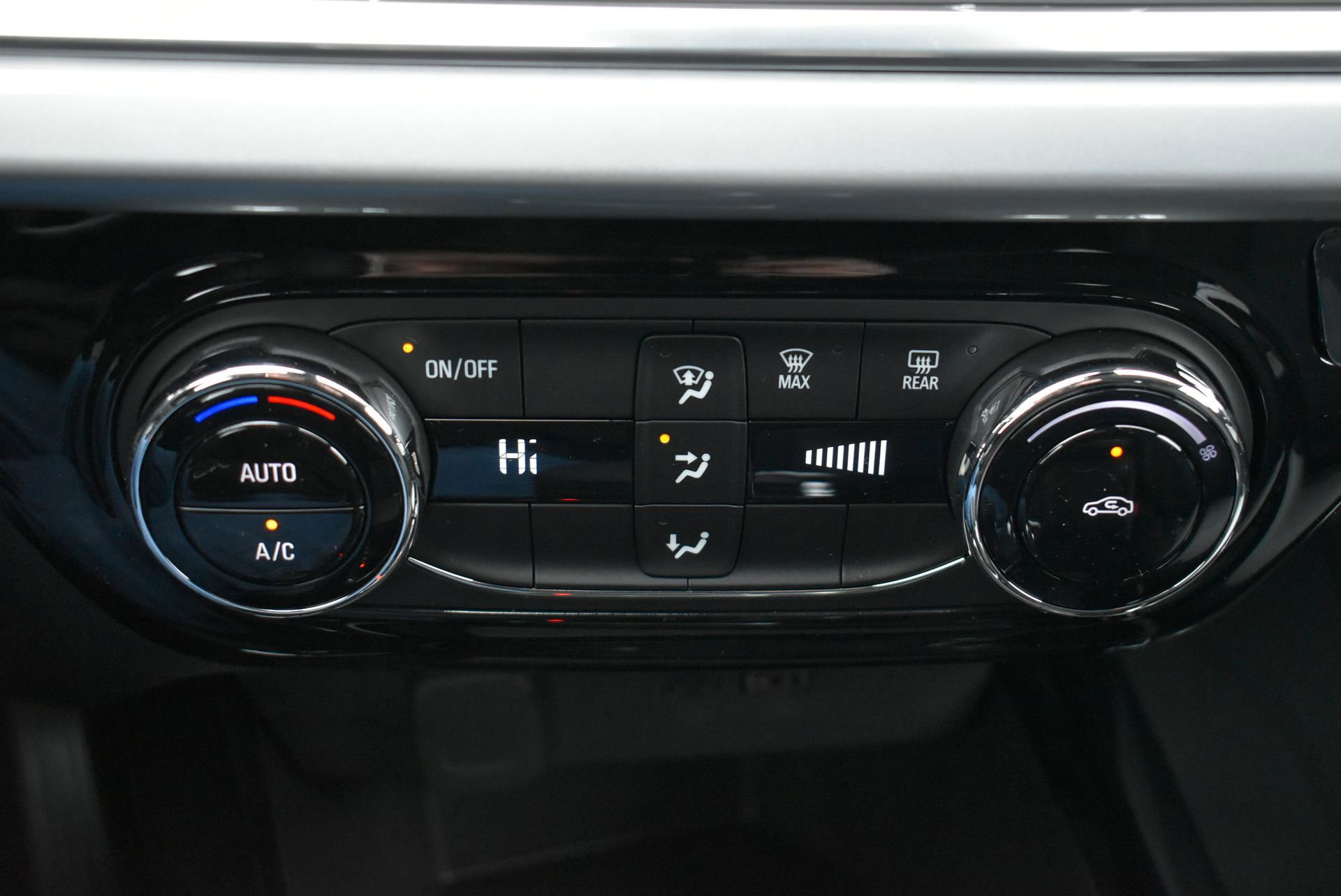 New 2026 Chevrolet Trax LT image 29