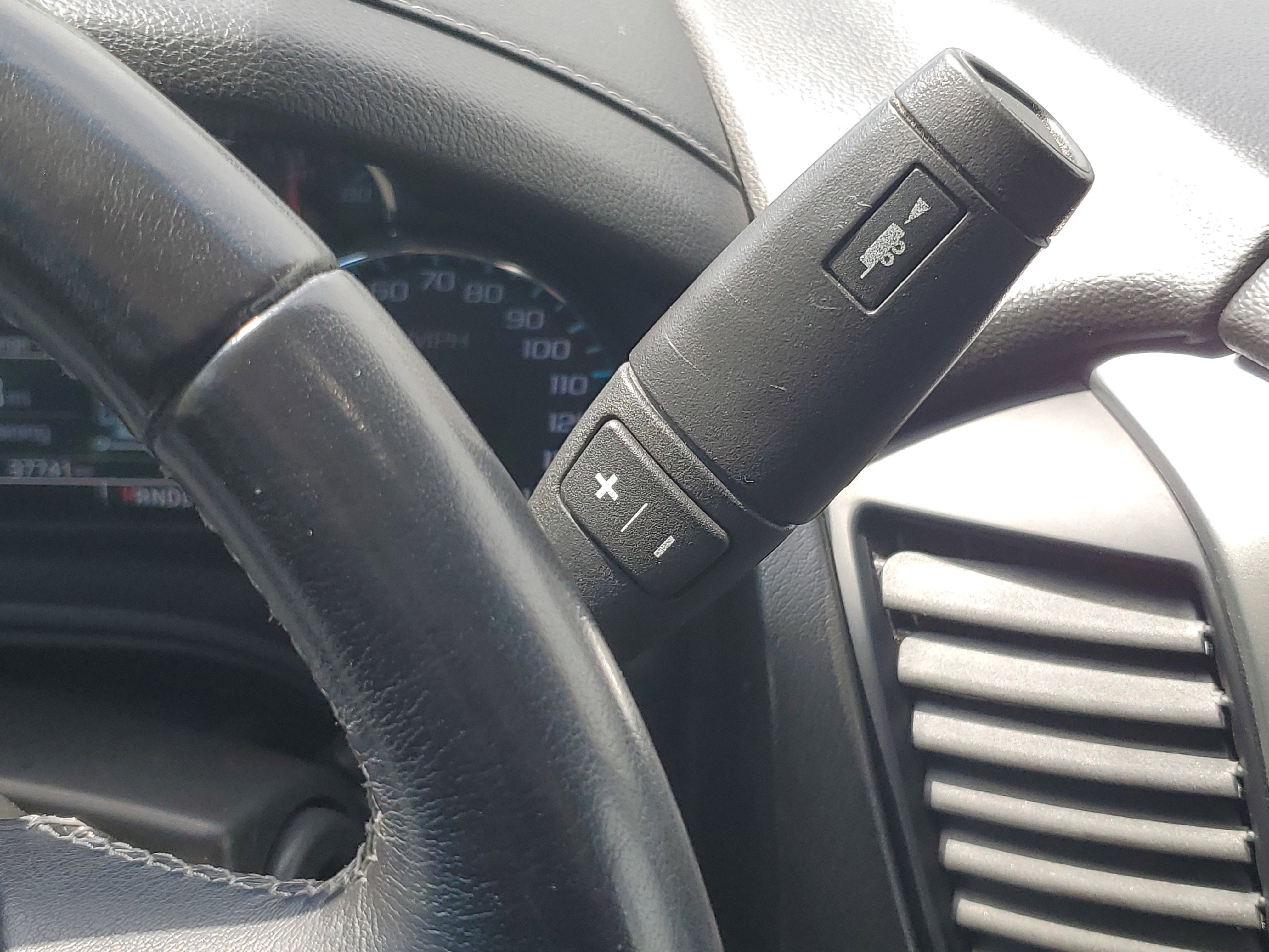 Used 2020 Chevrolet Suburban LT AWD/4WD image 25
