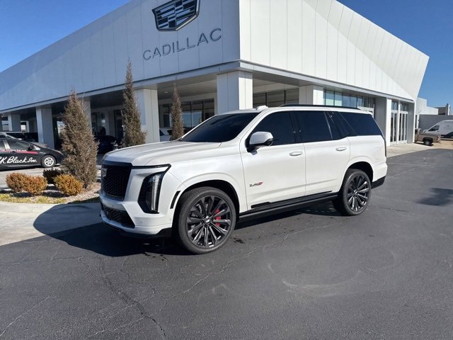 Used 2025 Cadillac Escalade V image 3