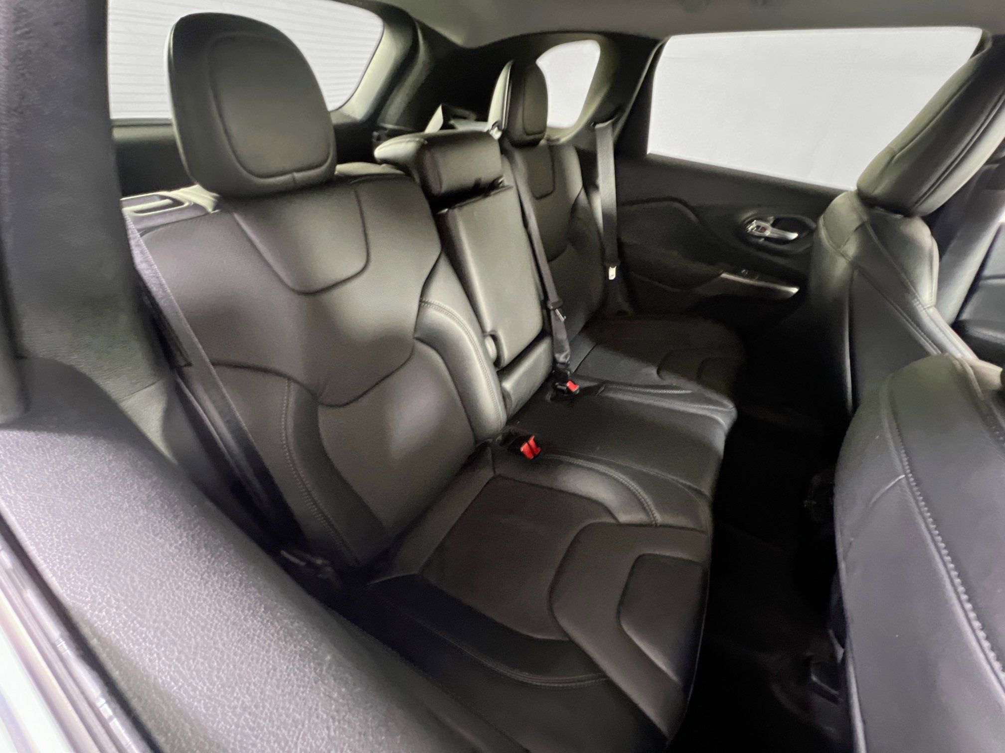 Used 2022 Jeep Cherokee Latitude Lux image 25